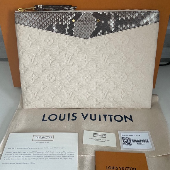 ‼️SOLD‼️New!! Louis Vuitton Python Daily Pouch - Picture 1 of 10